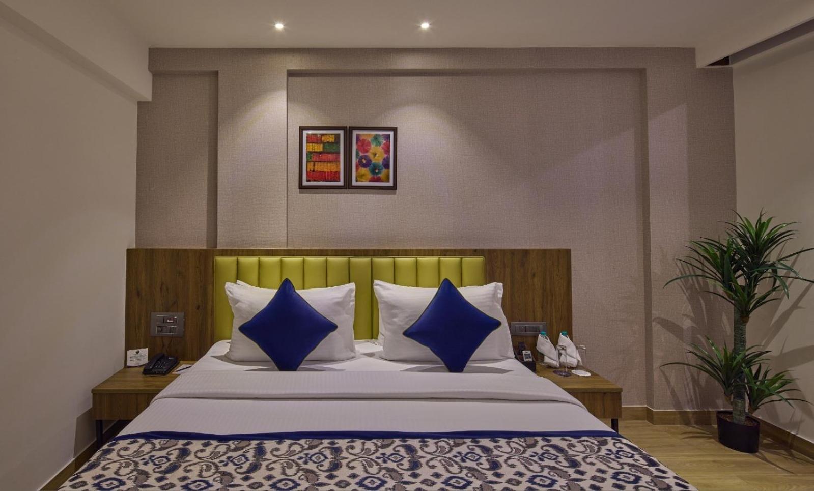 Grand Continent Hebbal A Sarovar Portico Affiliate Hotel バンガロール エクステリア 写真