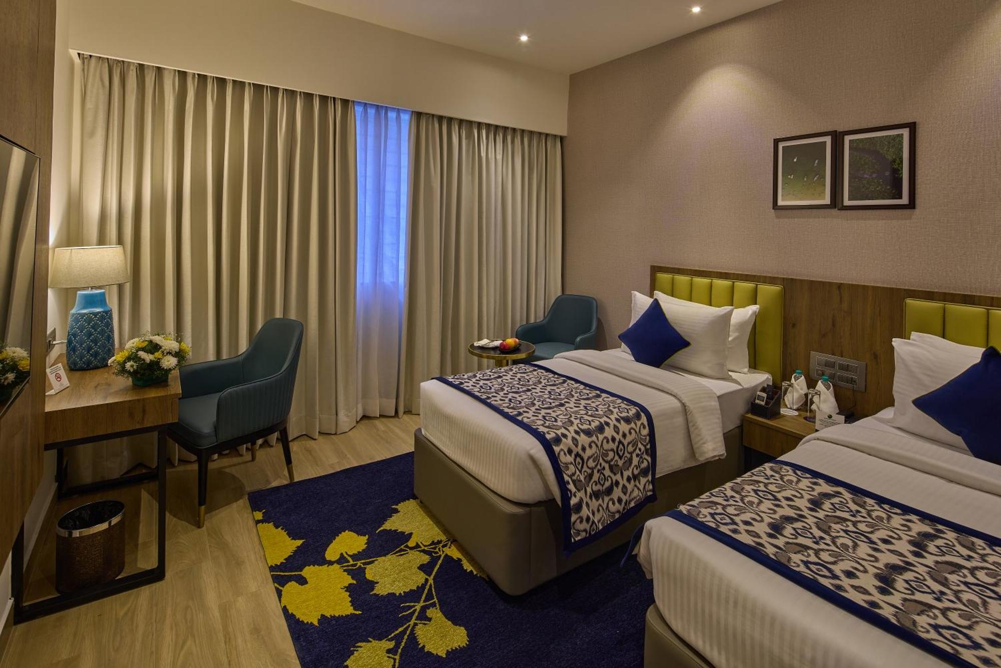 Grand Continent Hebbal A Sarovar Portico Affiliate Hotel バンガロール エクステリア 写真