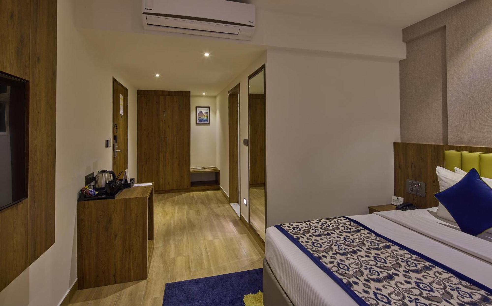 Grand Continent Hebbal A Sarovar Portico Affiliate Hotel バンガロール エクステリア 写真
