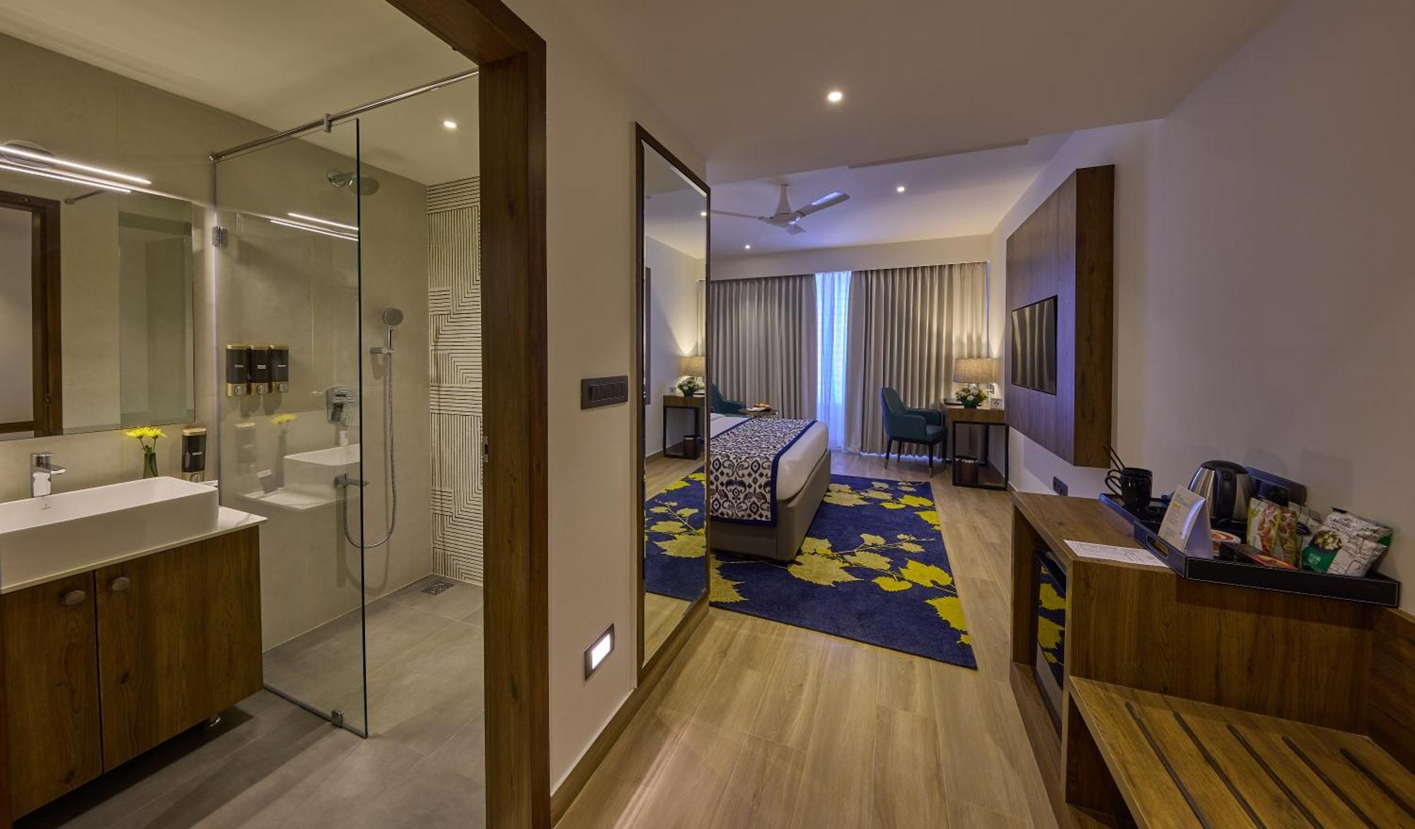 Grand Continent Hebbal A Sarovar Portico Affiliate Hotel バンガロール エクステリア 写真