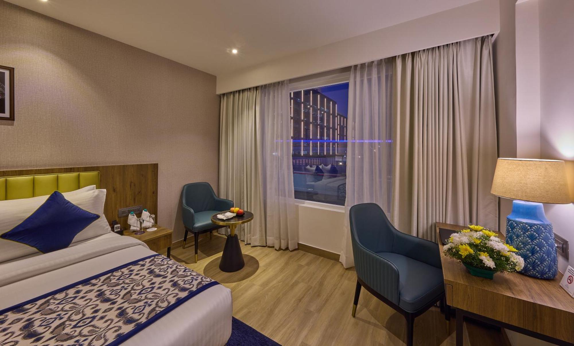 Grand Continent Hebbal A Sarovar Portico Affiliate Hotel バンガロール エクステリア 写真