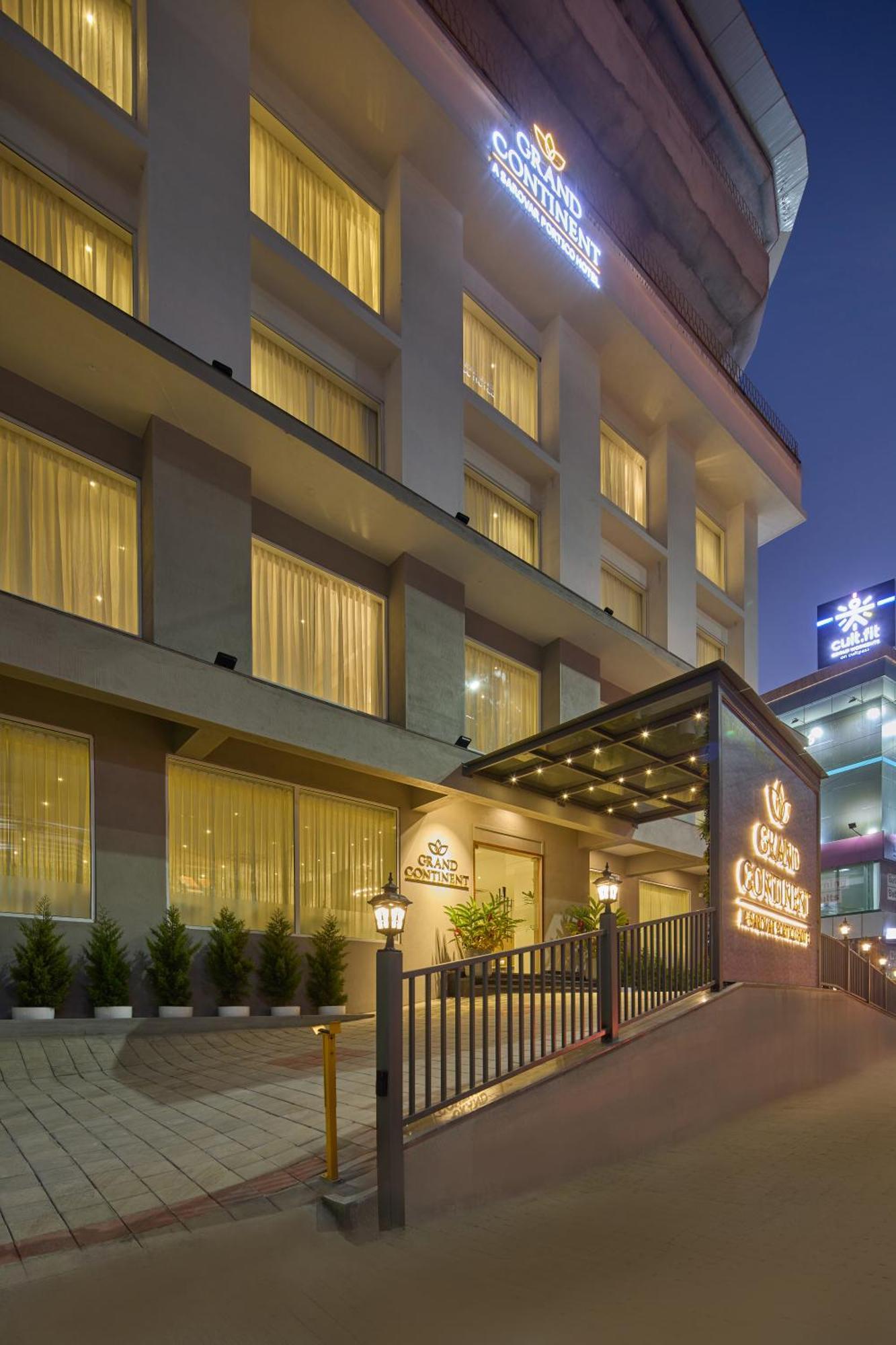 Grand Continent Hebbal A Sarovar Portico Affiliate Hotel バンガロール エクステリア 写真